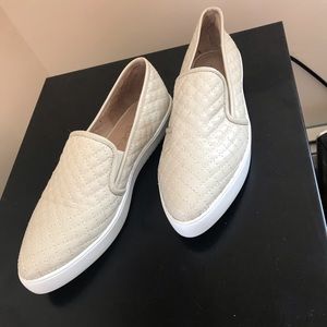 Shoes, flats, loafers